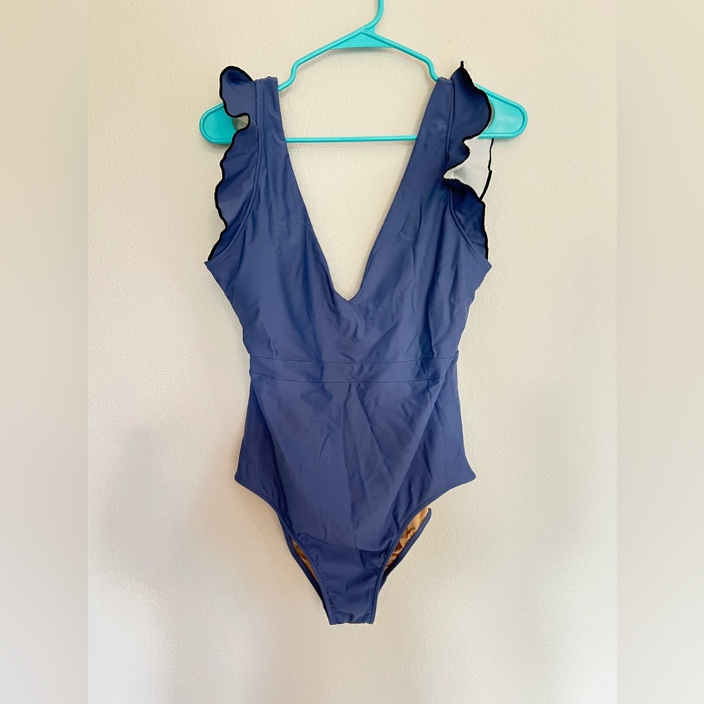 Summersalt Ruffle Back Flip Blue White Ruffle Sz 12 $125 + tax